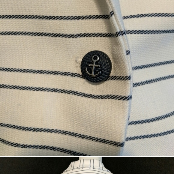 White Blazer - Picture 3 of 4